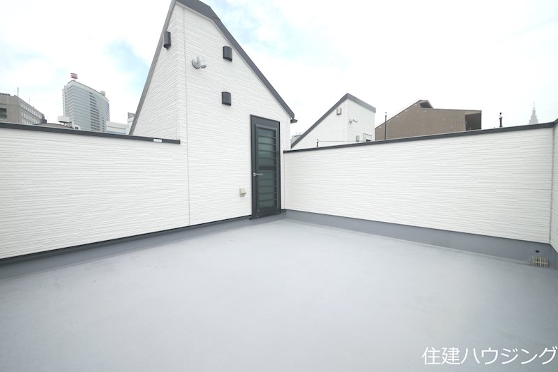 代々木4丁目　戸建て ベランダ