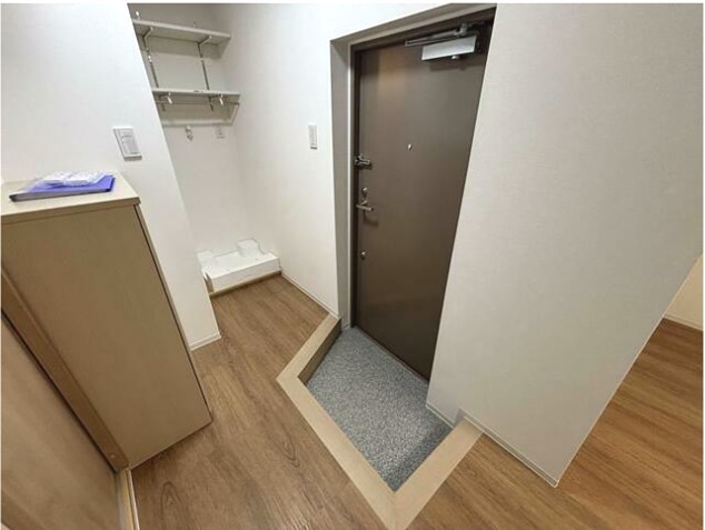 リベール弥生 玄関