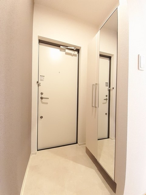 ラシュレ　エイト 玄関