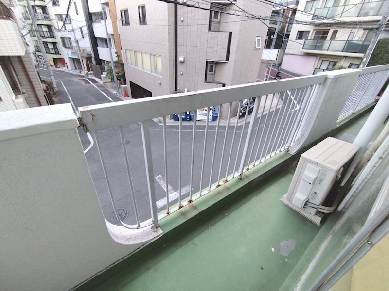 リライアンス湯立坂 ベランダ