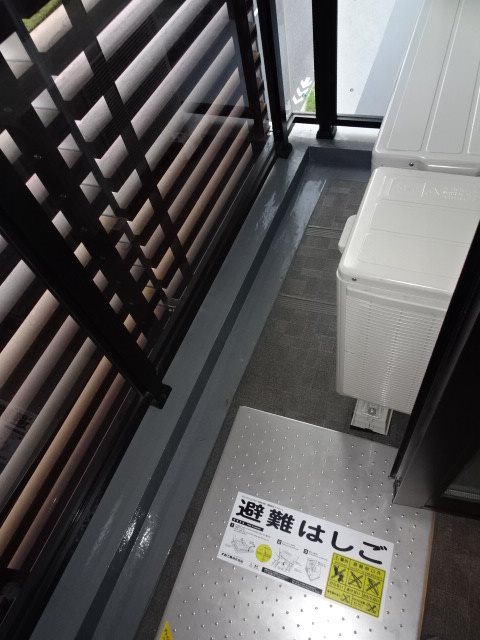 ZOOM中野坂上 ベランダ