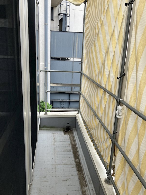 旗の台９坪ハウス ベランダ