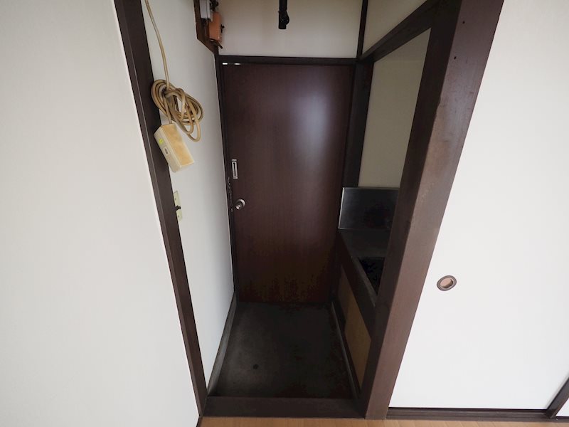 神宮荘 玄関