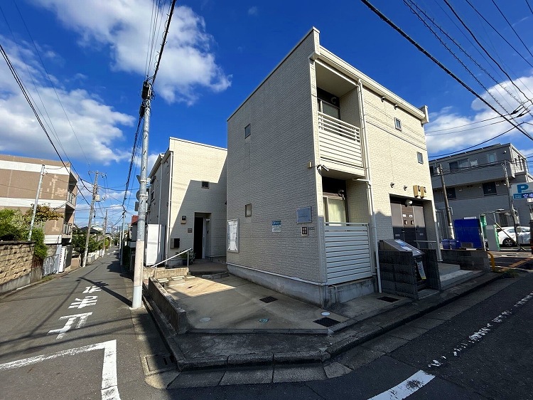 レオネクストエーリラフトリー 202号室 外観
