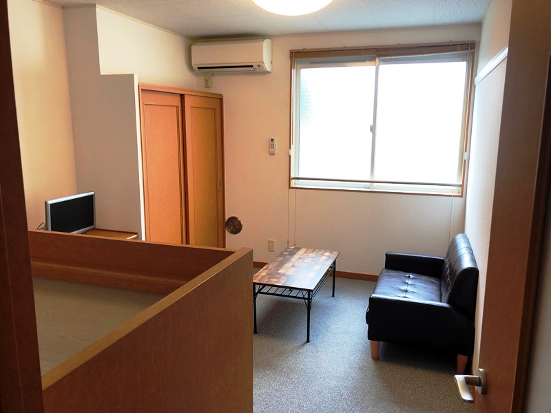 レオパレスＤＥＡＲＥＳＴ リビング