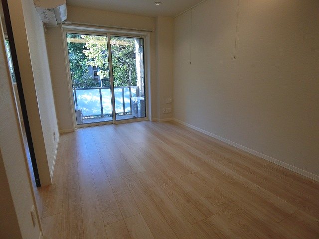 グランフォルトゥーナ羽根木ヒルサイド リビング