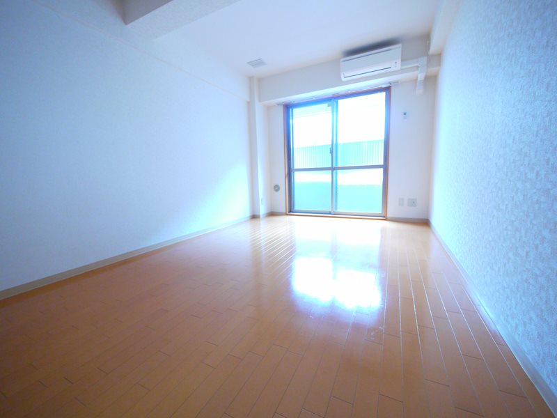 三和中央 ベッドルーム