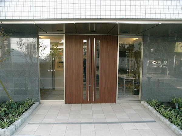 エスティメゾン新中野 玄関