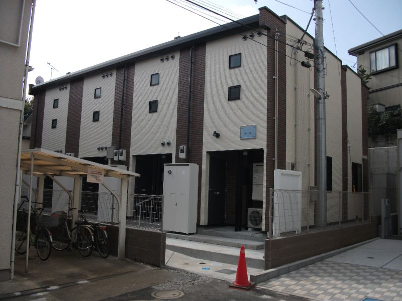 レオネクスト千代 202号室 外観