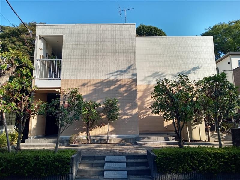 レオパレス駒場東大前 204号室 外観