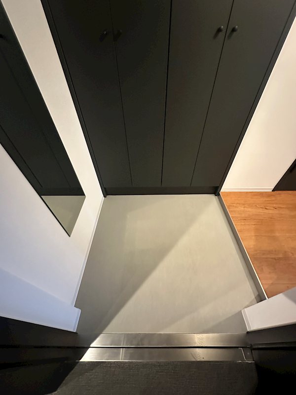 ZOOM信濃町 玄関