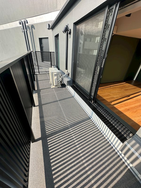 ZOOM信濃町 ベランダ