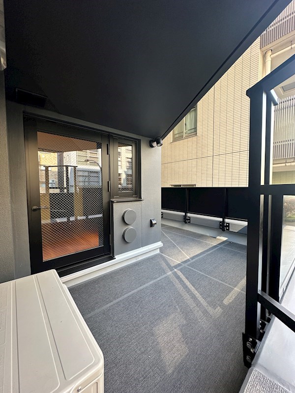 ZOOM信濃町 ベランダ