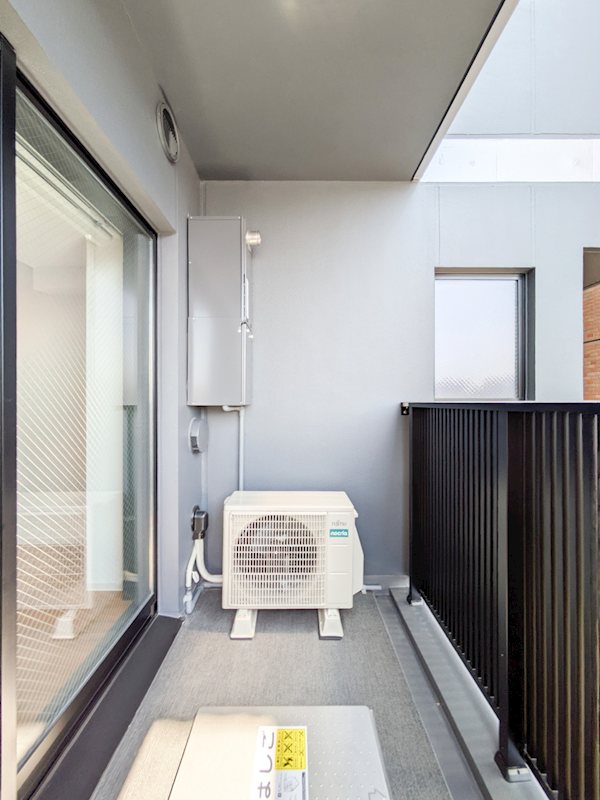 ZOOM信濃町 ベランダ