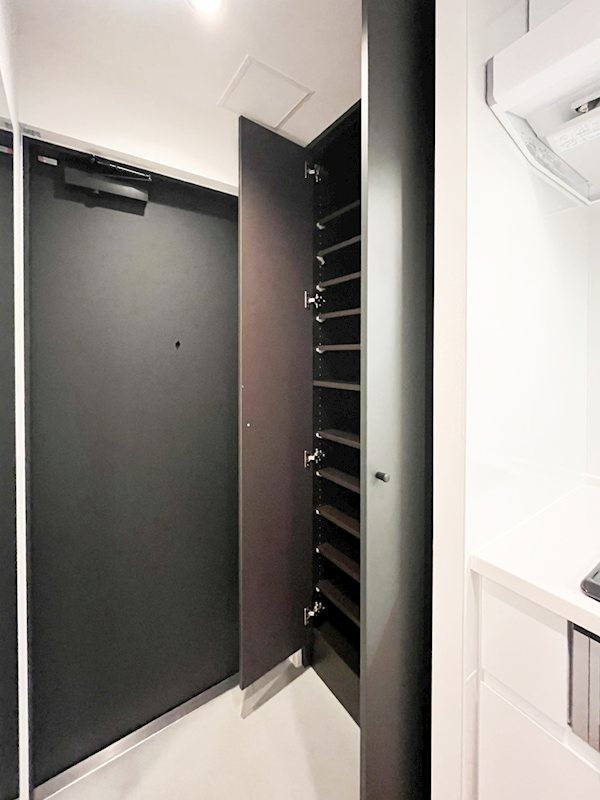 ZOOM信濃町 玄関