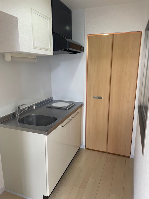 コンフォート東新宿 キッチン