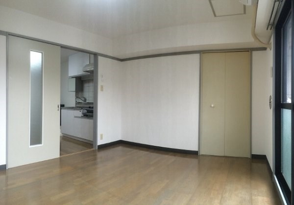 リバーストーン リビング