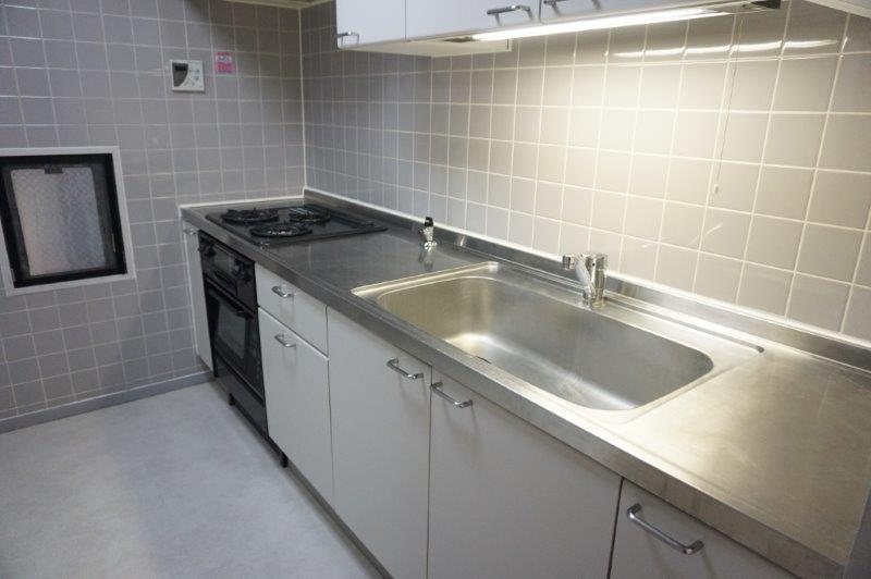 ウィスタリアコートＣ キッチン