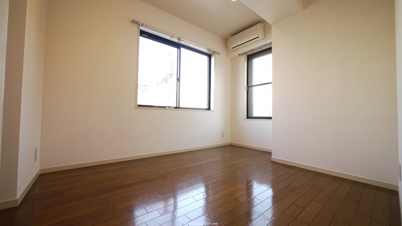 ヴィラージュルナ  ベッドルーム