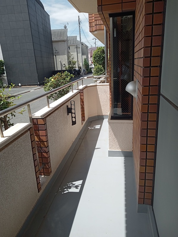 Ｖ・スクエアＳｕｇｉｔａ ベランダ