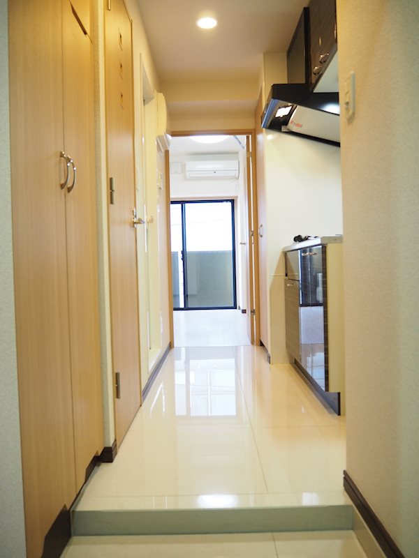 ルーブル神宮前 玄関