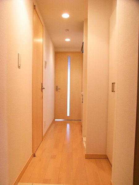 エスティメゾン中野富士見町 玄関