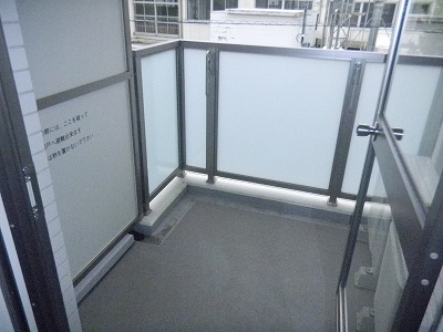 エスティメゾン中野富士見町 ベランダ