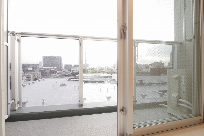 プレミアムキューブＧ市谷甲良町 ベランダ