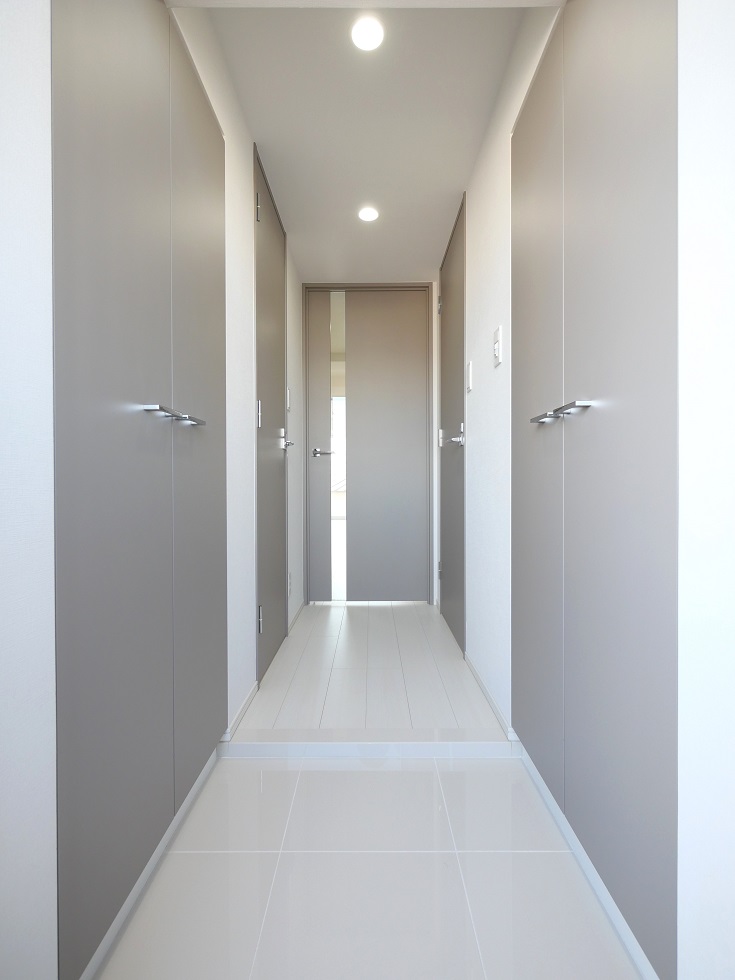 PREMIUM CUBE 池袋本町 玄関