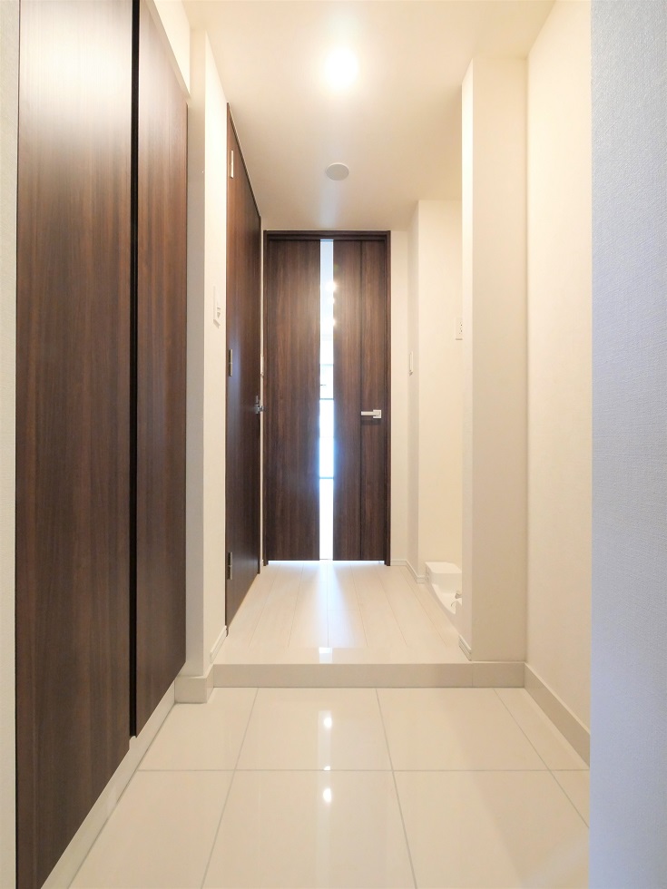 ラフィスタ中野本町 玄関