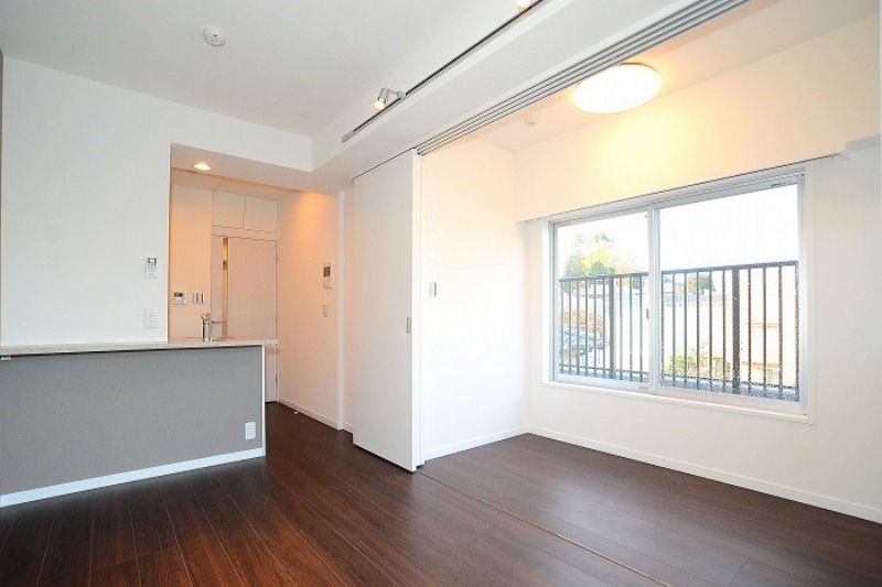 グランドコンシェルジュ三宿アジールコート リビング