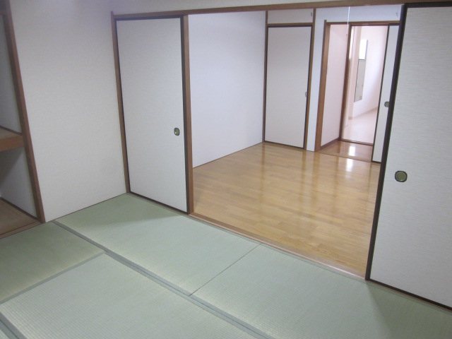 北村方 ベッドルーム