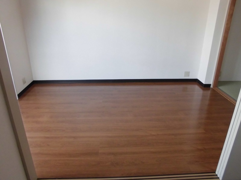 エランヴィタル新中野 リビング