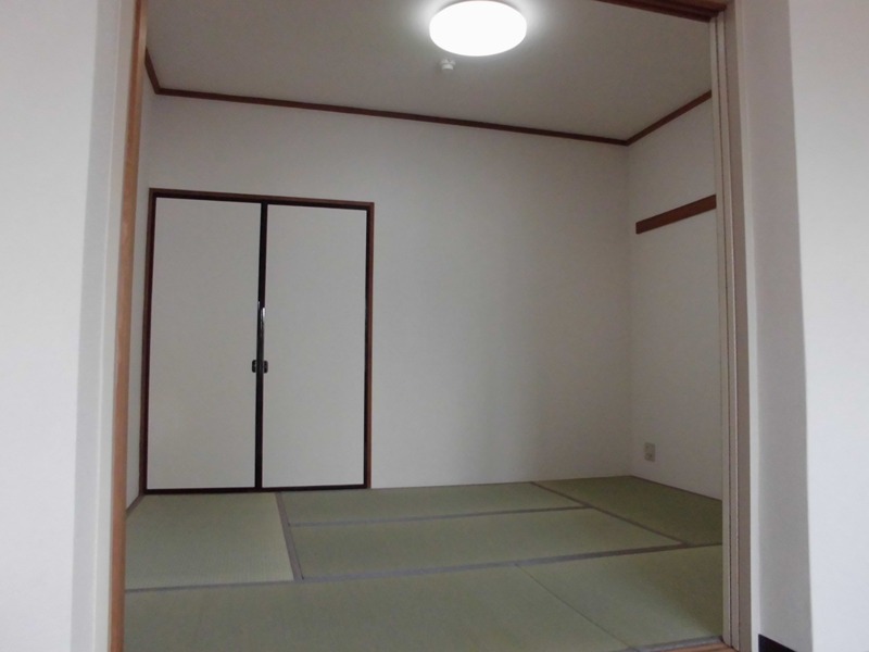 エランヴィタル新中野 ベッドルーム