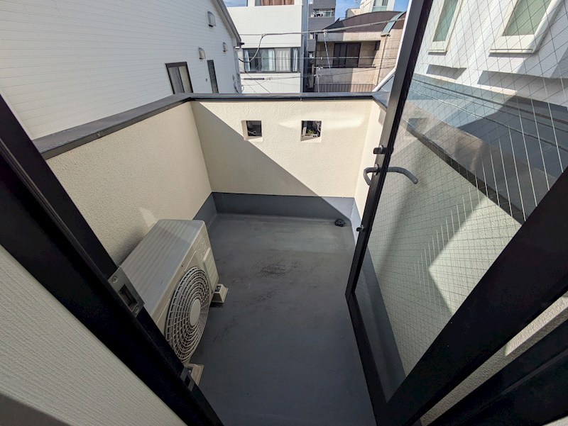 鷹番2丁目戸建 ベランダ