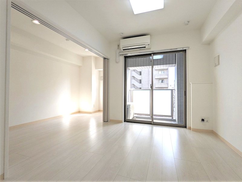 プラティーク新宿原町 リビング