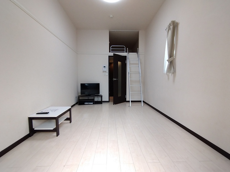 レオネクストラムールウールー リビング