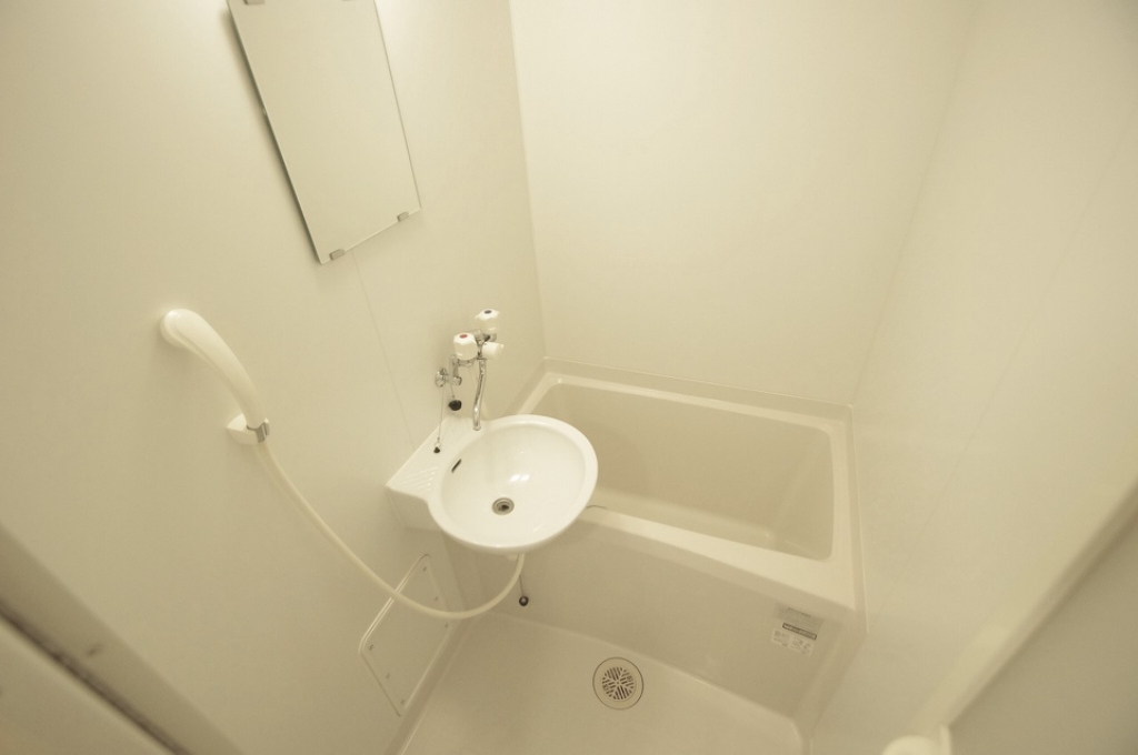 レオパレス池尻大橋 風呂画像