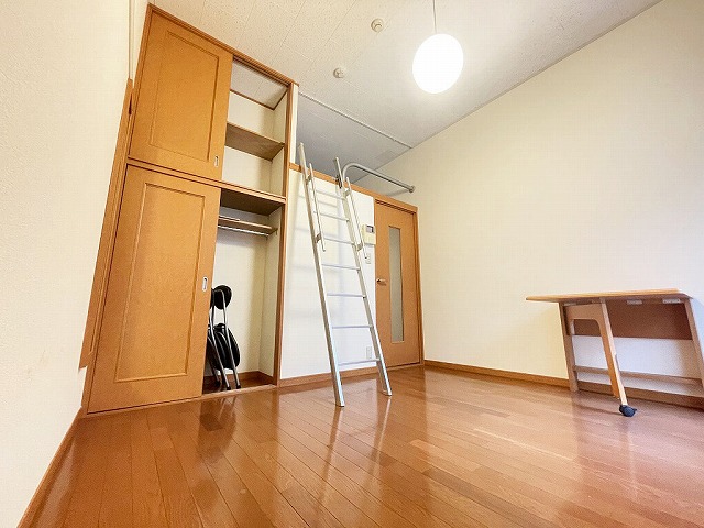 レオパレス鈴ヶ森 リビング