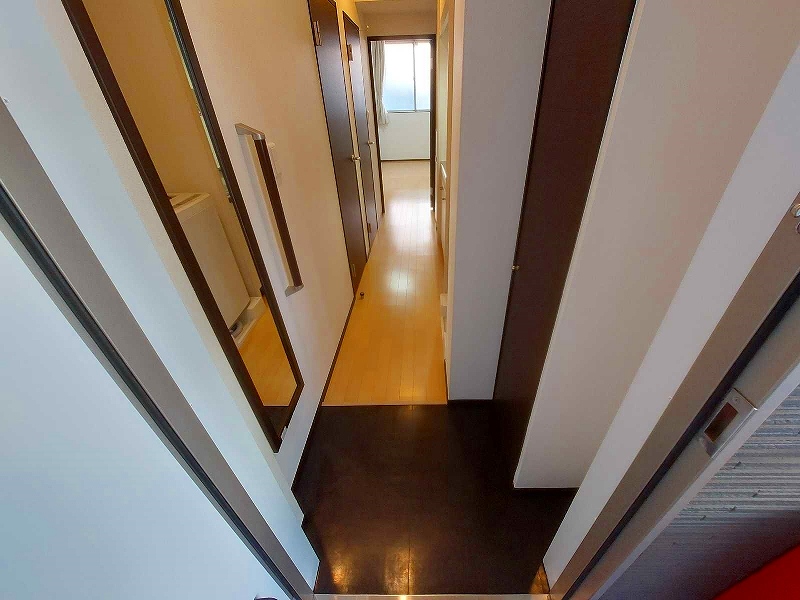 クレイノＭＩＫＩ西新宿 玄関