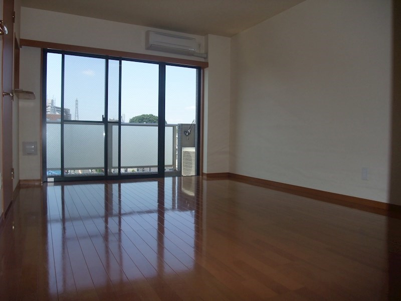 ルーブル学芸大学五番館 リビング