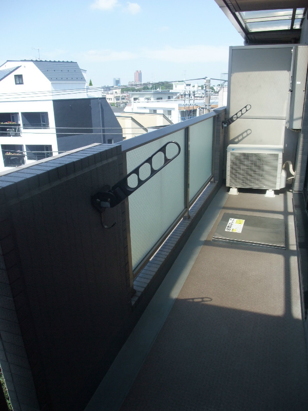 ルーブル学芸大学五番館 ベランダ