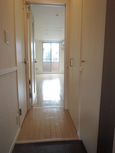 ベネレイト幡ヶ谷 玄関