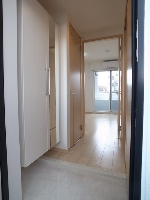 グランドルチェ　白山 玄関