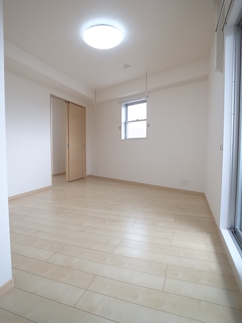 グランドルチェ　白山 リビング