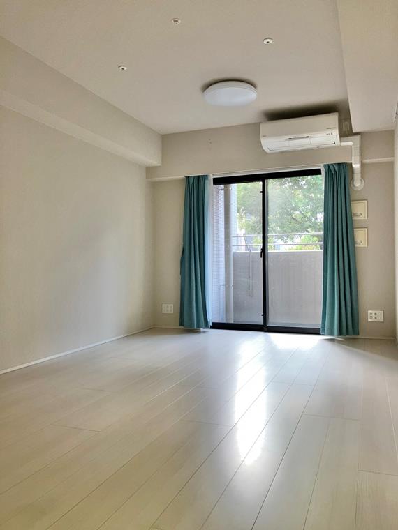 オープンレジデンシア千駄木 玄関