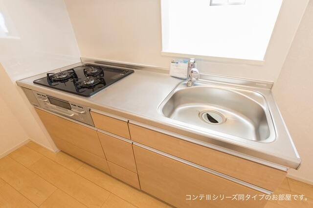 メゾン　アイティ　クイーン キッチン