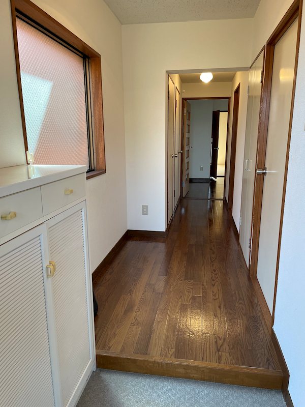 サンライズ中瀬 玄関