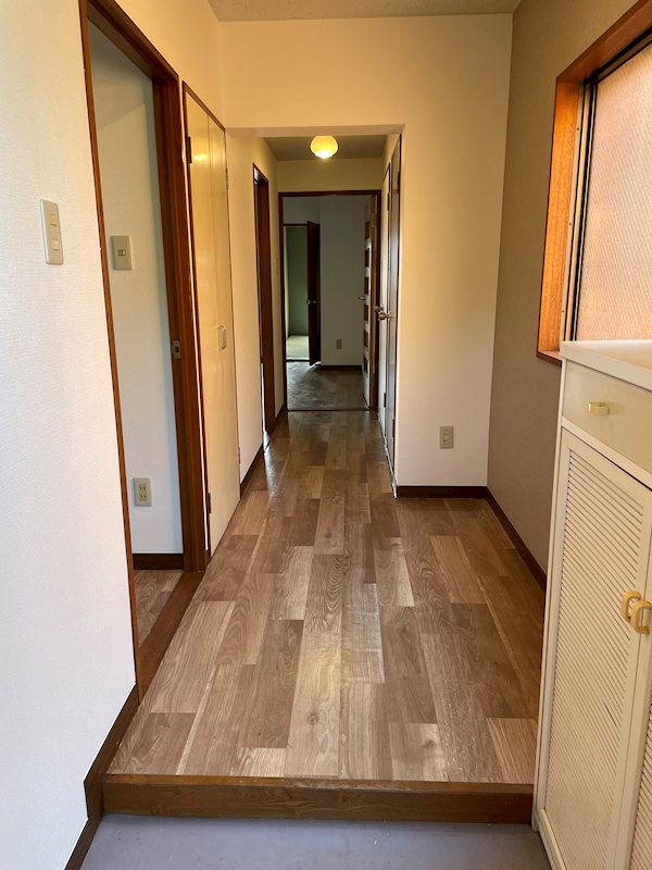 サンライズ中瀬 玄関