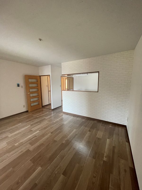 サンライズ中瀬 リビング